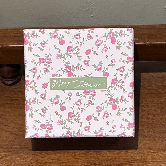 NWTS BETSEY JOHNSON Pink Mushroom Stud Earrings Silver Rhinestones Accents. - Picture 2 of 5